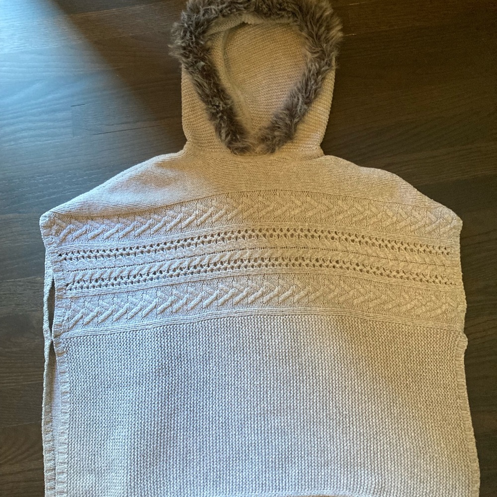 Girls GAP poncho. Size L (10)